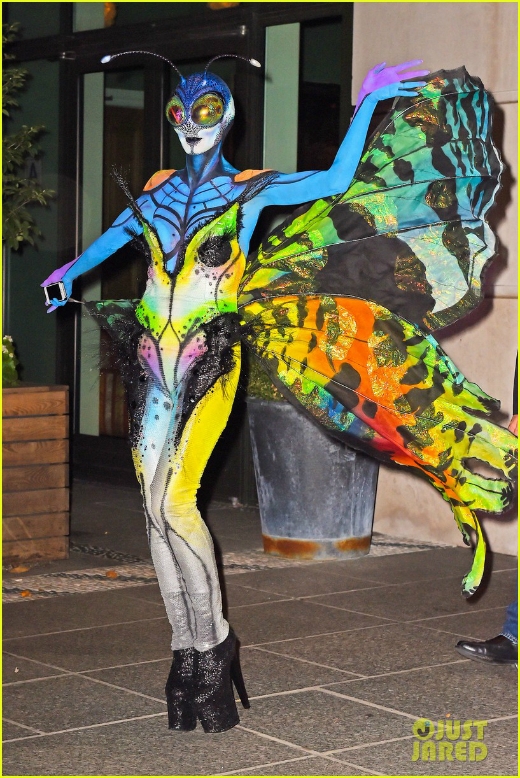 
	
	Heidi Klum làm một nàng bướm đầy màu sắc.